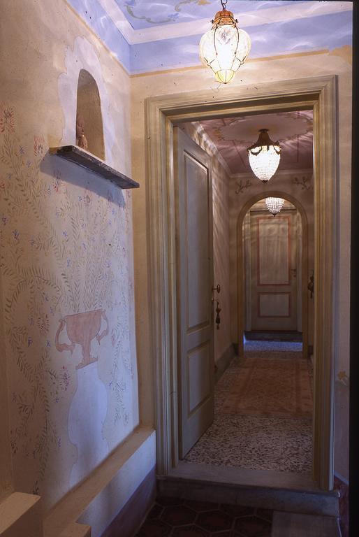 Locanda Pietrasantese B&B Пьетразанта Экстерьер фото